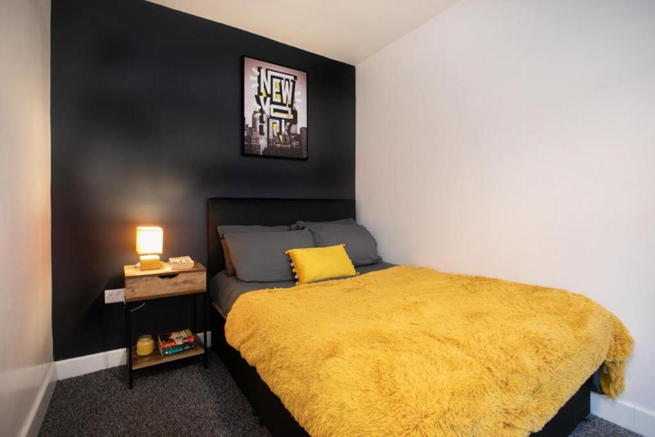 Spacious 2 Bedroom Apartments - 5 Mins From Qmc, Universities And City Centre! Nottingham Extérieur photo